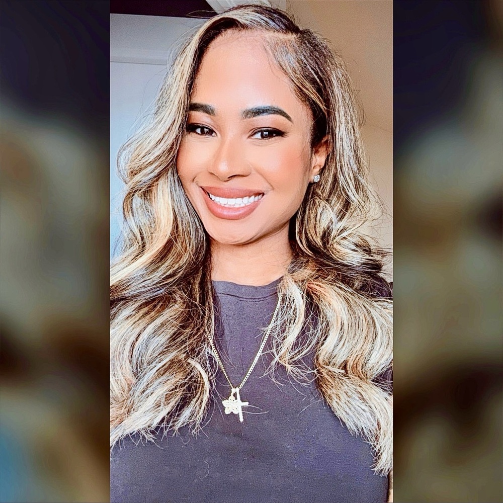 Meet your Posher, Jasmine